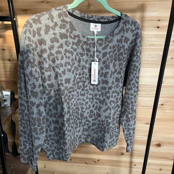 NWT SUNDRY - Picture 2 of 5